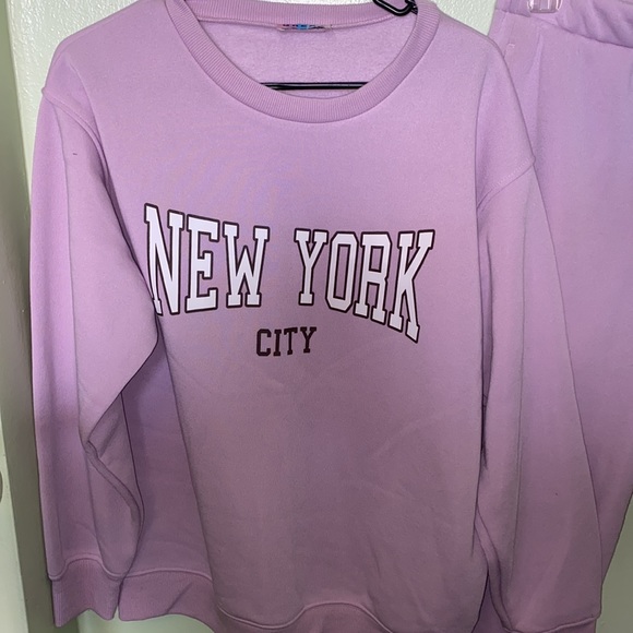 GREAT New York sweatsuit sweatshirt and sweatpants NWOT Medium - Picture 2 of 4